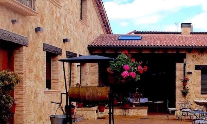 Corral de Ayllon Apartment | Isabel's Rosales - Double Studio (1)