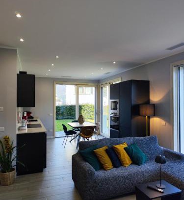 Paratico Apartment | Iseo garden suite