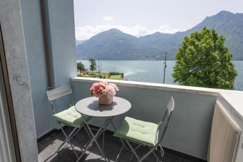 Castro Apartment | IseoLakeRental - Fantasy Lake