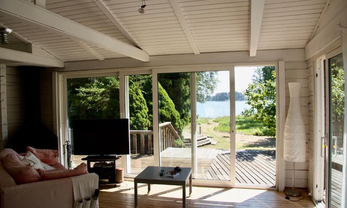 Stavsudda Villa | Island House in the Forest with beach