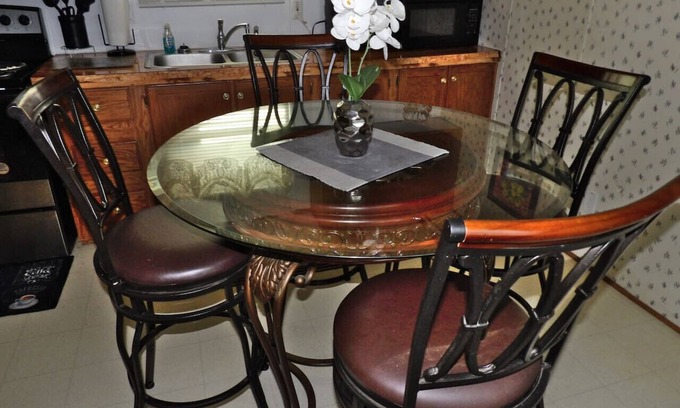 Rumsey Cabin | Island Paradise In Island Kentucky