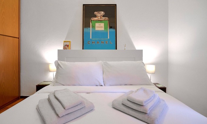 La Fontana Apartment | Isola Suite-Hosted by Sweetstay