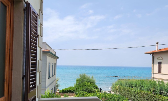 Rosignano Solvay Apartment | Apartment sea caletta castiglioncello