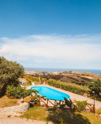 Santa Caterina dello Ionio House | Calàmi - Villa Romeo - Private Apartments with Pool, Seaview & Olive Grove