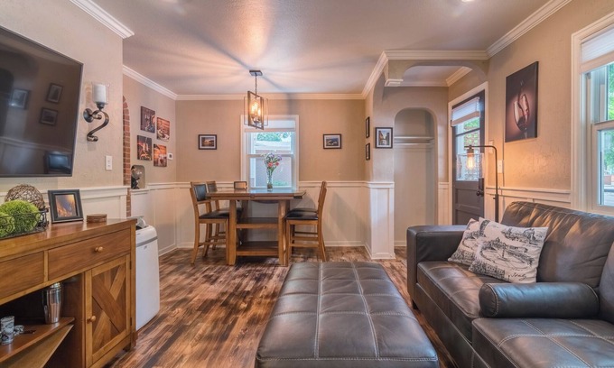 Old Town West House | Italian Style in Old Town with Private Hot Tub, Italian Style in Old Town with Private Hot Tub