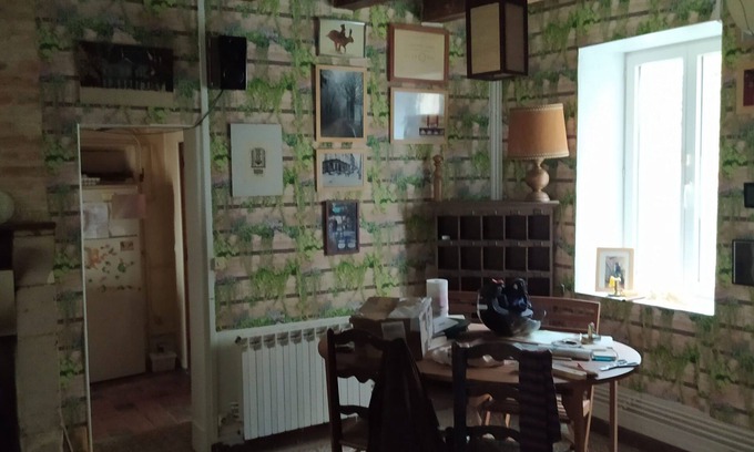 Ivoy le Pre House | Ivoy le pre two guest rooms.