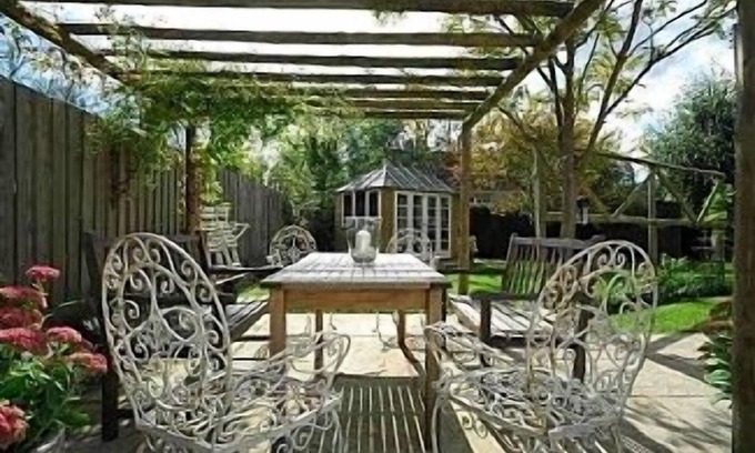 Bredons Norton Cottage | Ivy Cottage - Charming 18th Century Detached Cottage in Cotswold's area, UK