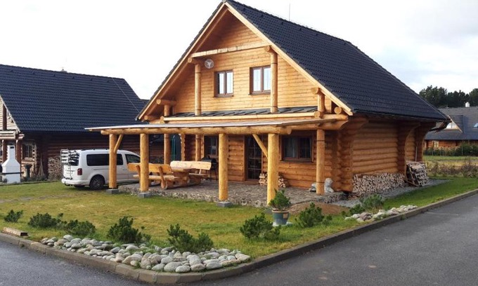 Liptovsky Trnovec House | Jafura-dovolenkový zrubový dom na brehu Liptovskej Mary