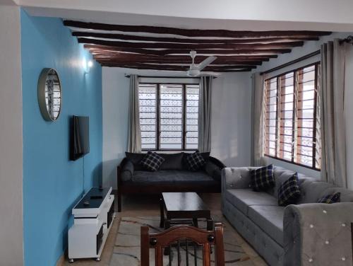 Diani Beach Apartment | Jameela House, 3 mins to Diani Beach, Massage, Laundry, Transport & Catering Available