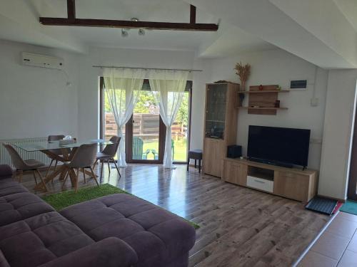 Balotesti House | Jardin Maison - Therme- self access