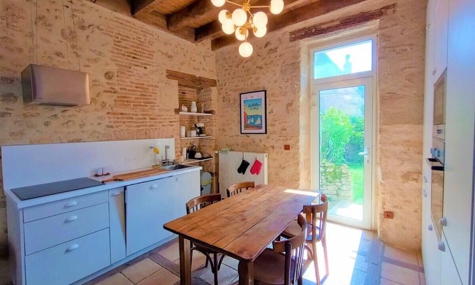 La Chatre House | Jardin Secret de La Châtre - Centre Ville