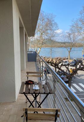 Banyoles Apartment | JASALPI único apartamento delante del Lago de Banyoles