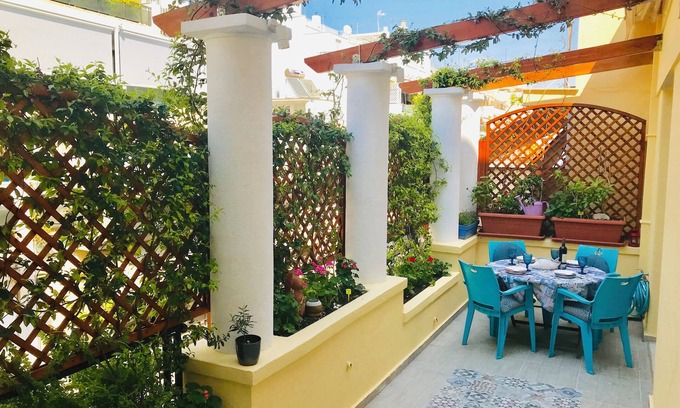 Kolonaki Apartment | Jasmine in the heart of Kolonaki.