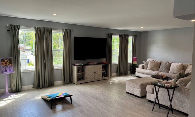 Port Monmouth House | Jersey Shore Beach House + Stock Tank Pool, Pac Man, Corn Hole, Connect Four