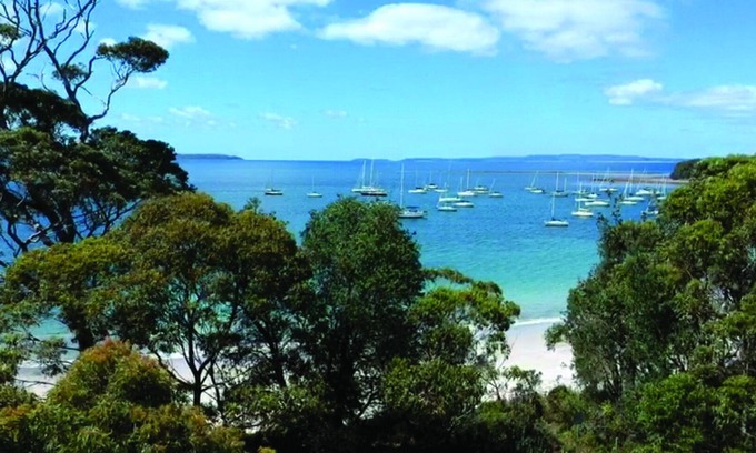 Callala Bay House | Jervis Shores - Stunning absolute beachfront