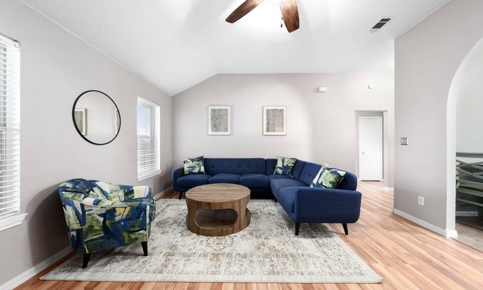 Killeen House | Jim Ave Inn Summary: