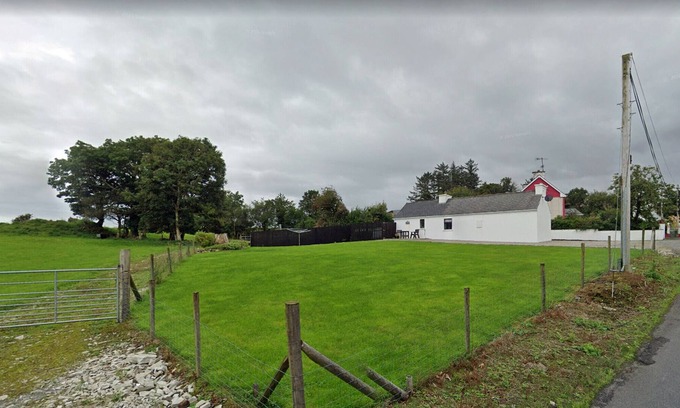 Ardara House | Jims Holiday Cottage Ardara