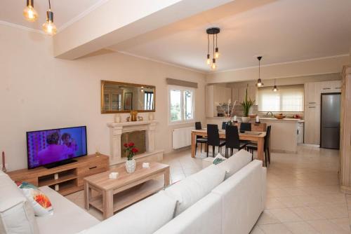 Tsilivi House | John & Angelo Villa