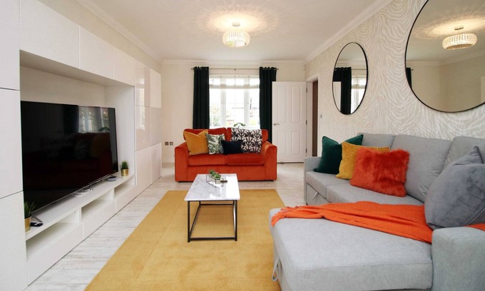 Llantarnam House | John Fielding by Mia Living a Stunning 5 Beds, 3 Baths House