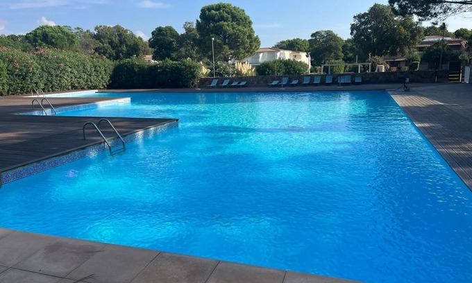 Cala Rossa Apartment | Joli T3 de Standing Neuf Dans une Résidence Avec Piscine, à Proximité de la mer