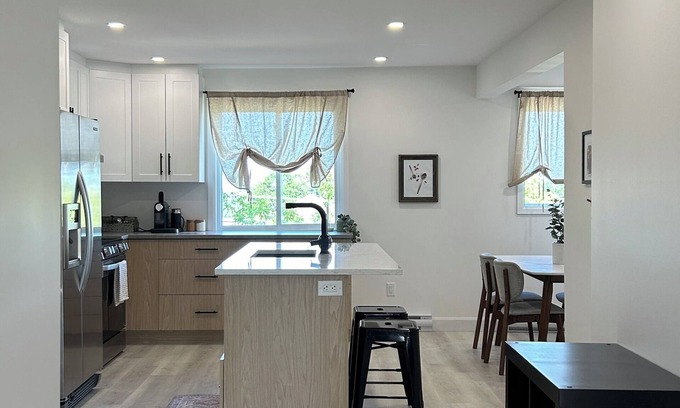 Hull Apartment | Jolie et Spacieux Appartement 2 Chambres Fraîchement Rénové et Bien Situé à Hull