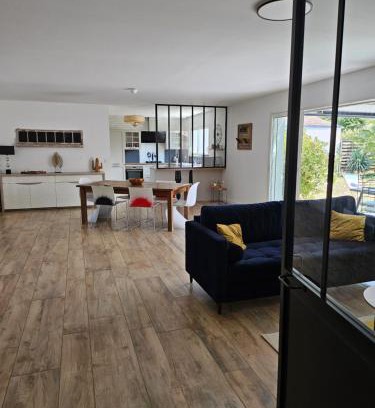 Esnandes Villa | Jolie maison neuve avec piscine