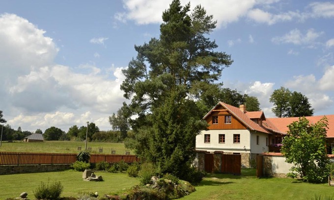 Zhor u Mlade Vozice House | Jonášův Mlýn