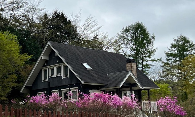 Yamanakako House | Juden Fuji168 山中湖湖畔 高級ログハウス 135平米四寝室