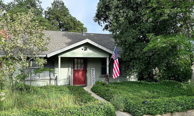 Santa Ysabel House | Julian Orchard Ranch | 27 Acres | Spa | Private