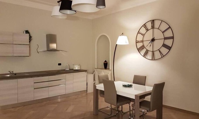 San Salvario Apartment | JURY 35 Elegant and cozy near the Valentino