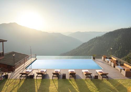 Shimla Resort | juSTa Cliffend Resort & Spa, Mashobra