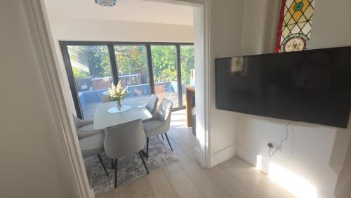 Thornton Heath Apartment | Justin luxury stay Croydon
