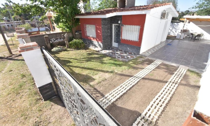 Comuna Estancia Vieja House | Kaiken Maison