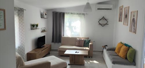 Kallithea House | Kalithea family house with 3 bedrooms