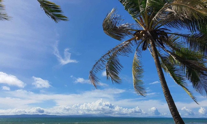 Quebrada La Gamba House | Kami House conveniently located near the beach perfect for a couple or family.