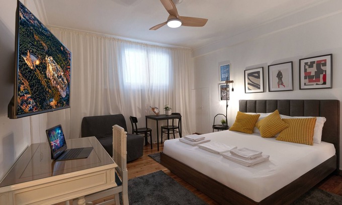 Kolonaki Apartment | Karneadou34·Semi Basement·Modern Living in Kolonak