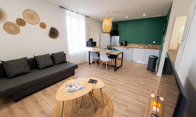 Saint-Chamond Apartment | KASA ZEN - Climatisation - Tout équipé - Stationnement gratuit