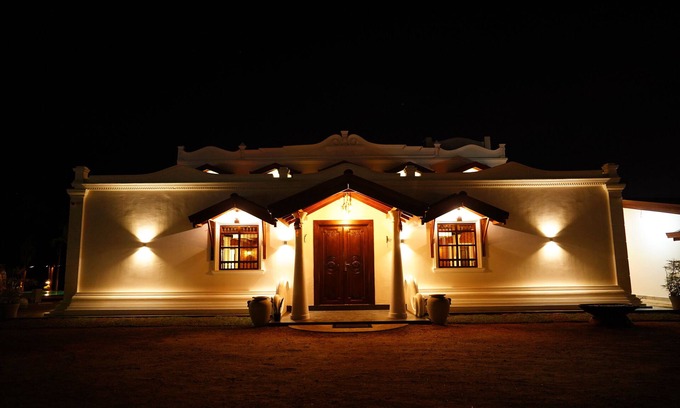 Trincomalee Villa | Kathircholai villa-Suite Room