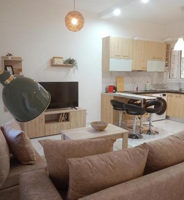 Argyroupoli Apartment | Keep it simple Athens