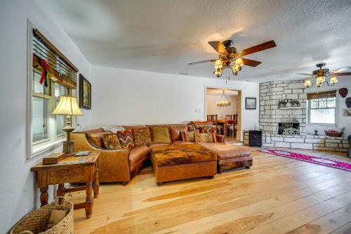 Mountain Home House | Kerrville Area Home with Outdoor Entertainment Space