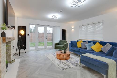 Dunmow House | Kestrel Gardens Dunmow