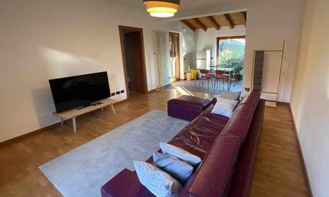 Seregno Apartment | Kikka's gem - Spacious Apartment 20km from Milan