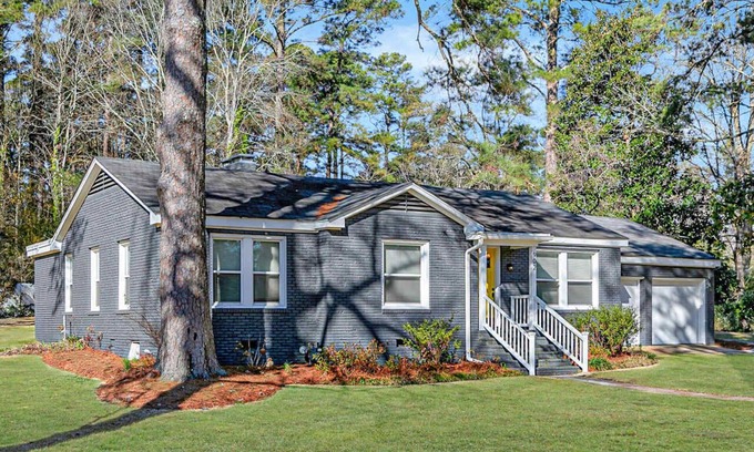 Ruston House | King Beds; Sleeps 8; Game Room; Grill & Patio