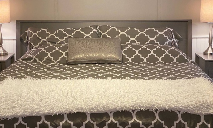 Bethel House | King Size Master With Attached Bath,Pool Table, Open Kitchen,2 Full Baths