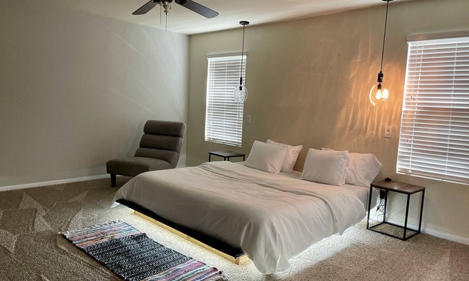 Barrett House | KING SUITE W/FIREPLACE120"SCREENCURVEMOVIETHEATER