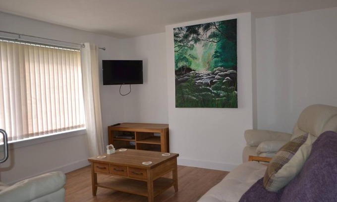 Cromarty Firth Apartment | Kirkside Holiday Home
