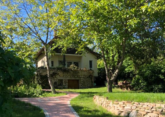 Balatonfured House | Kisfaludy Nyaraló