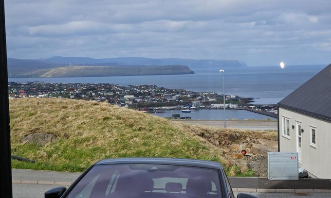 Streymoy Apartment | Klingurstjorn apartment - Modern 2 bedroom with stunning skyline views