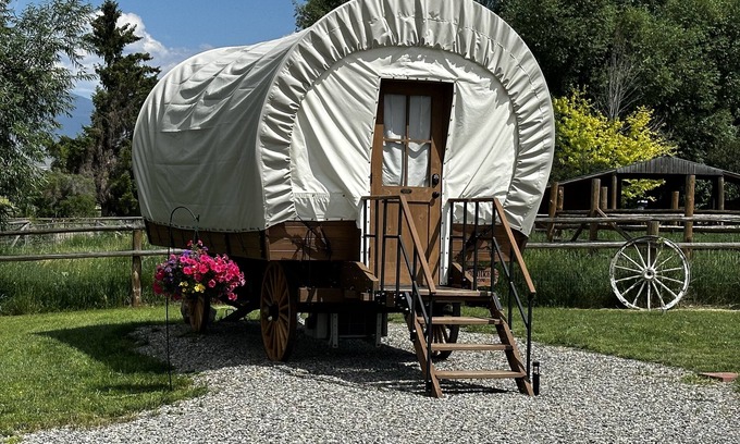 Salmon Cabin | Klondike “Conestoga” Wagon at J&J Cabins