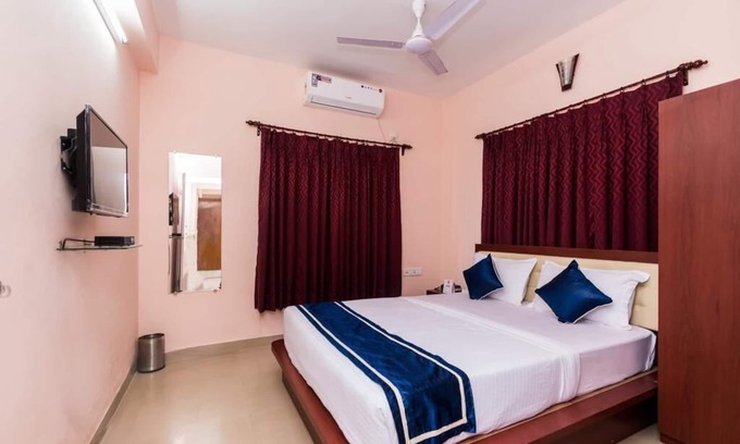 Sector II House | Kolkata Residence Guest House